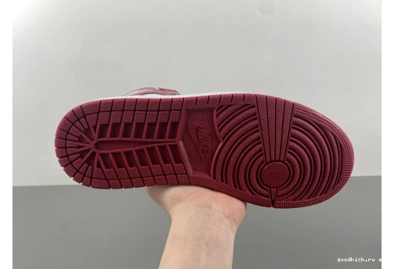 Retro Red DZ5485-160 Team   Jordan 1 High OG DZ5485-160 0404